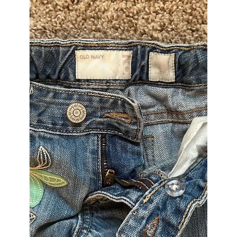 Old Navy Girls Blue‎ Denim Floral Embroidered Shorts I Light Wash I Size 7
